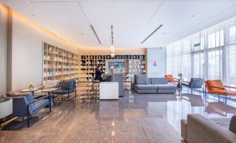 Atour Hotel Tianjin Binhai West Station