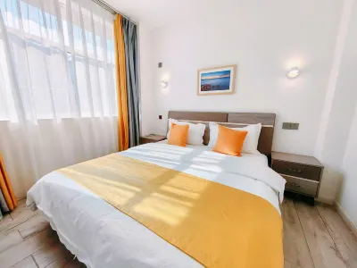 Fuxian Lake Yixin Inn Hotels in Luchong scenic area