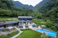 Suwen Yangyungu Homestay - Kolam Infiniti