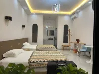 Huocheng Huangyin Homestay (Jiayou Princess Lavender Farm) - parking