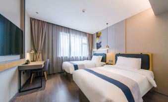 Homeinn Selected Hotel (Shanghai Changfeng Park Daduhui Road Subway Station)