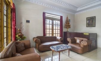 OYO 92041 Hotel Borneo