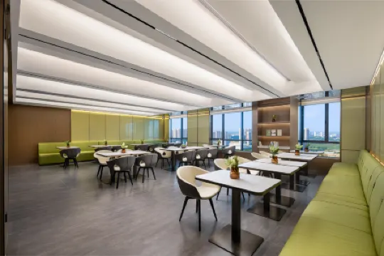 Beihai Yintan Avenue Boya Atour Hotel