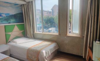 Jinqilin Hostel (Shanghai Waigaoqiao)