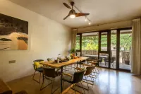 Jiaozuo Maocha Mountain Gift Homestay Village