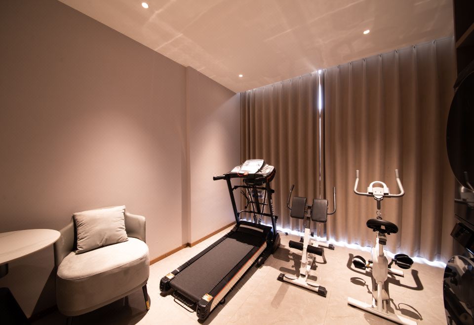 5. 푸양 뤄란 호텔..