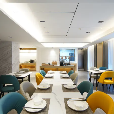 CHEERMAY Hotel (Wuhai Haibowan District Wanda Plaza)