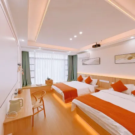 Zhouzhuang Qixi Riverside Courtyard Boutique Hotel
