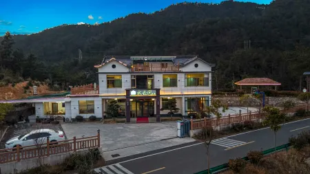 Tianzhushan Shuiyunjian B&B Отели рядом с достопримечательностью «Tianzhu Mountain Ropeway»