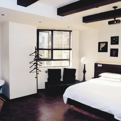 Chunshe·HOTELZhaiji Audiovisual Homestay Отели рядом с достопримечательностью «Парк Киялинг»