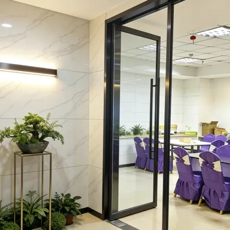 Laughingguagua Electrical Sports Hotel (Zhenjiang Railway Station North Square Branch)