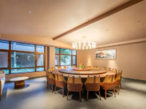 Wugongshan Fondney Hot Spring Hotel โรงแรมในอันฟู