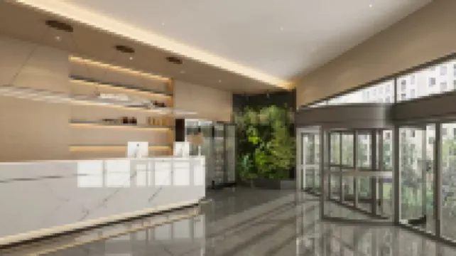 Four Seasons Holiday Hotel