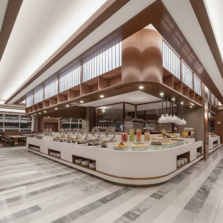 Zouping Snowflake Mountain Yiting Hotel (Yinghuashan High-speed Railway Station Branch)
