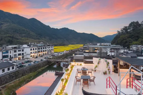 Wuyuan Yunxi Valley · 360° Terrace View Resort (Huangling Scenic Area) - New