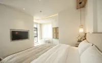 Chenxi Elegant Residence Homestay - جاكوزي