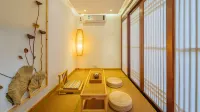 Xitang Yunlaiji Riverside Art Hotel (Xitang Guzhen Store) - balcony
