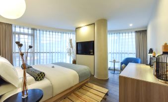 Honeycomb Hotel(Hongyadong Store in Jiefangbei, Chongqing)