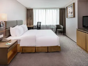 Holiday Inn Wuhan Riverside