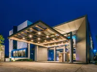 Seabed Grand Hotel Phuket Hotels near King Power Phuket Complex