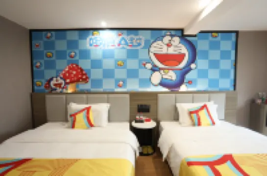 Guanshan Business Hotel (Changde Shimen County Commercial Pedestrian Street)