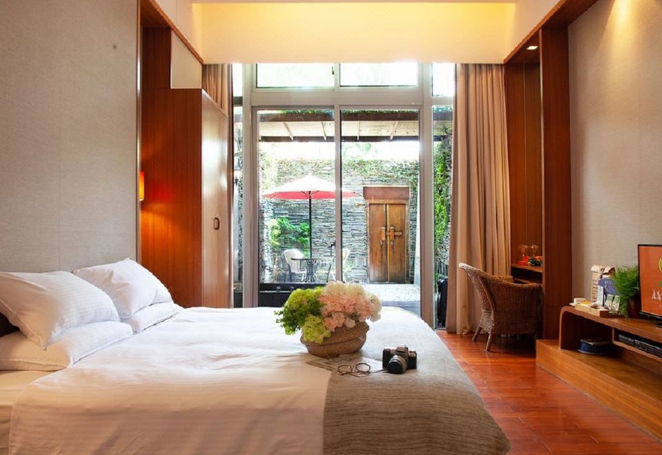 2. 루미너스 핫 스..