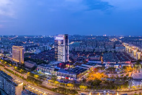 Yangzhou Jinling  Hotel (Yangzhou Slender West Lake Branch)