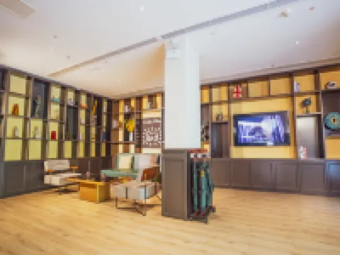 City Comfort Premier Hotel (Xiaogan Anlu Dongda Times Square) Hotels in Anlu