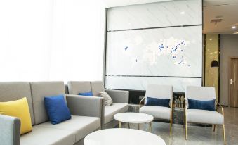 7 Days Premium Hotel (Dingzhou Zhongshan Road Railway Station)