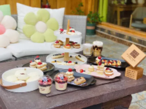 香格里拉橫豎撇捺WOODEN HOTEL客棧（獨克宗古城店）