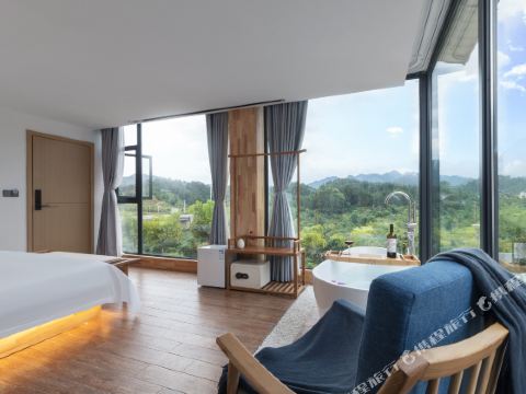 Yuhuan Shanshui Talk(Libo East Gate of Xiaoqikong)