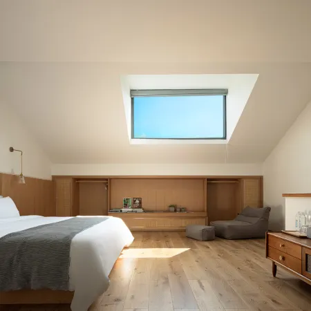 YUNXI Designer Hot Spring Homestay