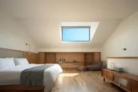 YUNXI Designer Hot Spring Homestay