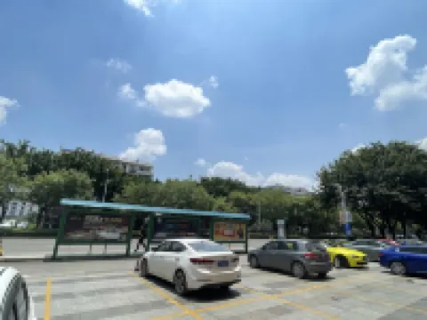 3 Good Chain Hotels (Hezhou College Branch)