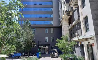 Shizuishan Shumei Theme Apartment