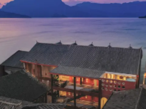 Lugu Lake Anxia Resort Hotel Hotels in Ninglang