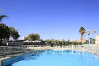 Al Rabea Hotel - Pools
