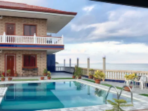 RedDoorz Plus @ Billys Resort Oslob Hoteles en Oslob