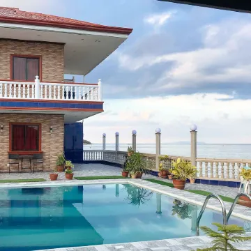 RedDoorz Plus @ Billys Resort Oslob