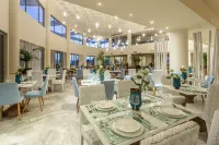 Elysian Luxury Hotel and Spa - فطور