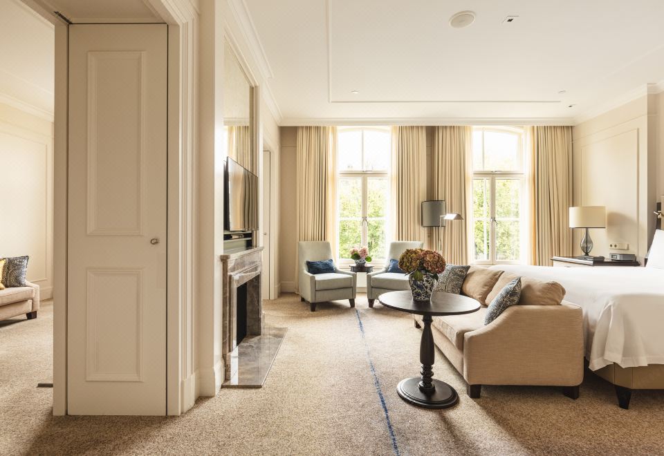 3. 월도프 아스토리..