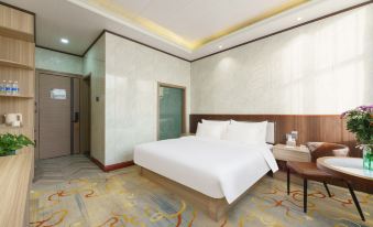 Bolante Hotel (Urumqi Degang Wanda Railway Station)