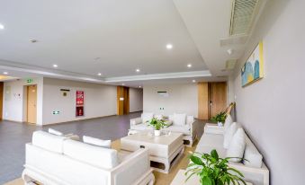 Qingteng Yisu Hotel (Zhoushan Bus Passenger Transport Center)