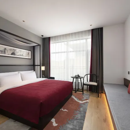 QIANNA HOTEL(Fugou High-Speed Rail South Station Artificial Lake)