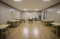 Yuanting Business Hotel