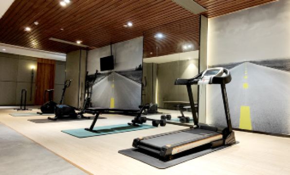 Elong ETANG Hotel (Guangzhou Baiyun Airport Renhe Subway Station)