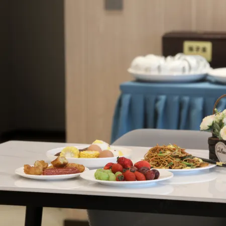 Shengzhou Qinman Hotel (Wuyue Plaza International Convention and Exhibition Center)