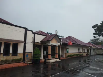 Motel Danau Toba International Hotel a Madras Hulu