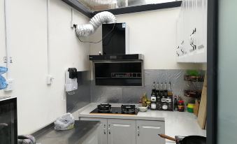 Qianying Shijia Homestay (Tianjin Xijingxuan Branch)