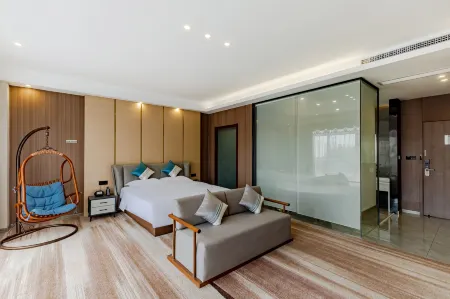 Elong Deluxe International Hotel (Huaibei Suixi) Отели в г. Суйси